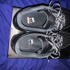 Black supreme Air Force 1’s